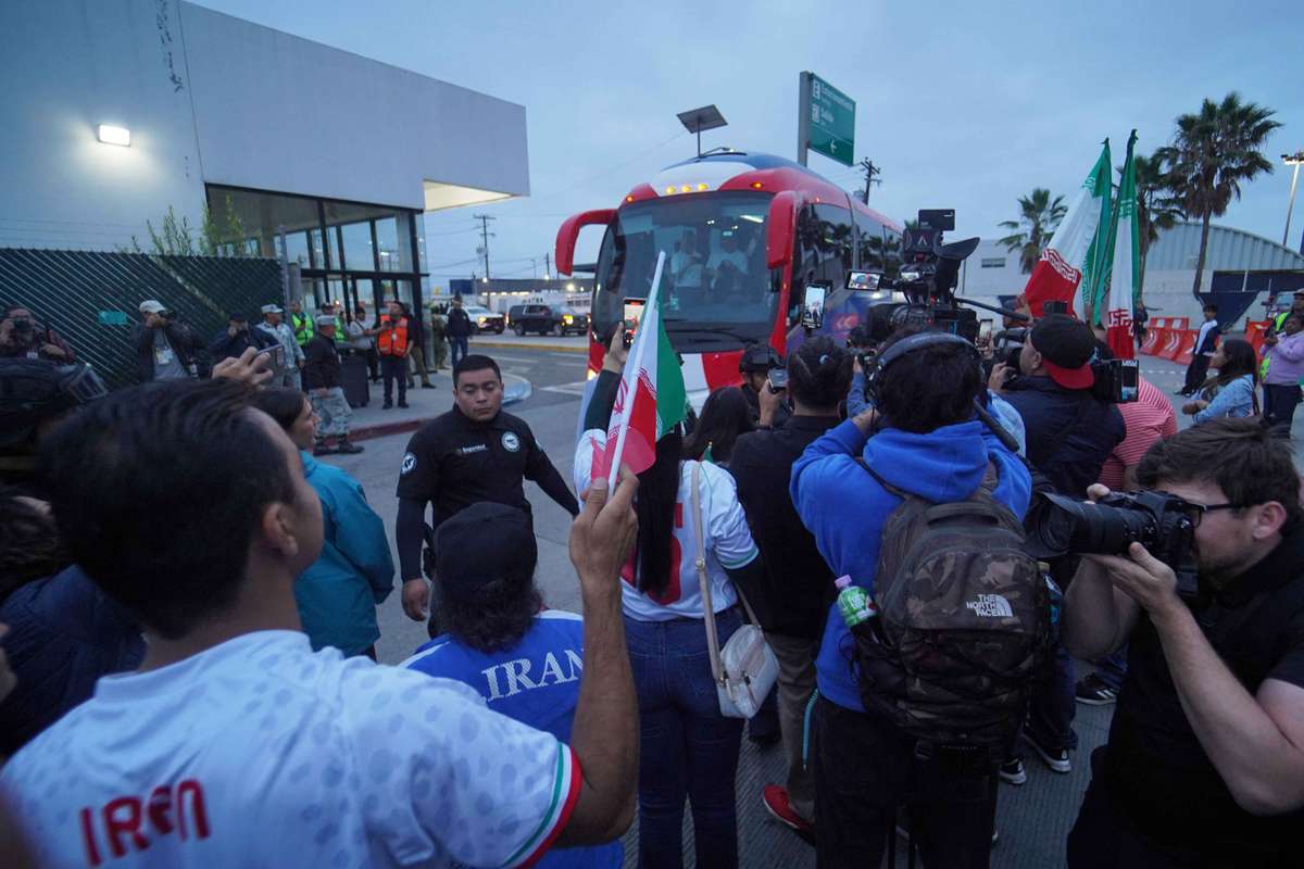 A puerta cerrada, Irán realiza su primer entrenamiento mundialista en México