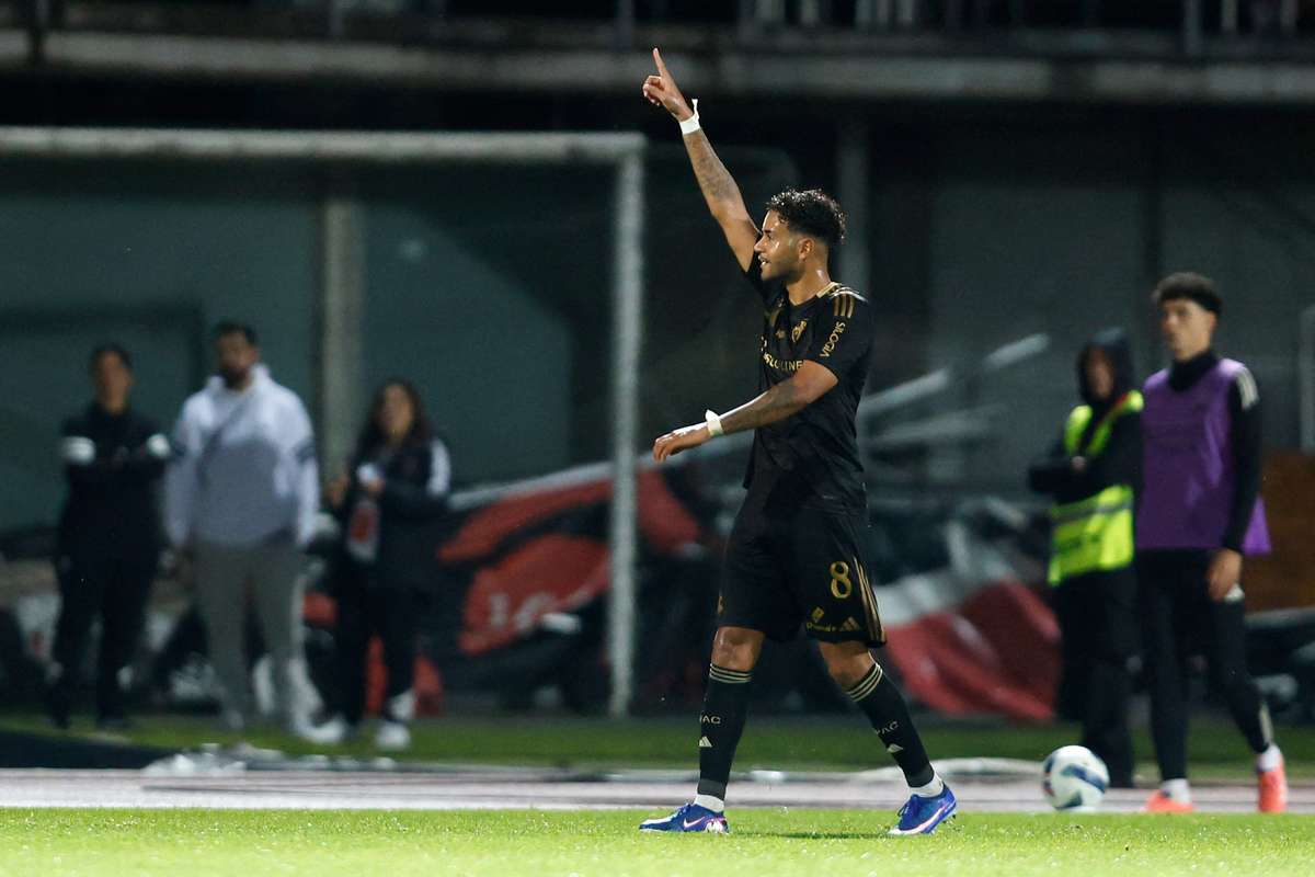 Oficial: Médio defensivo Rafael Brito rescinde contrato e abandona o Casa Pia