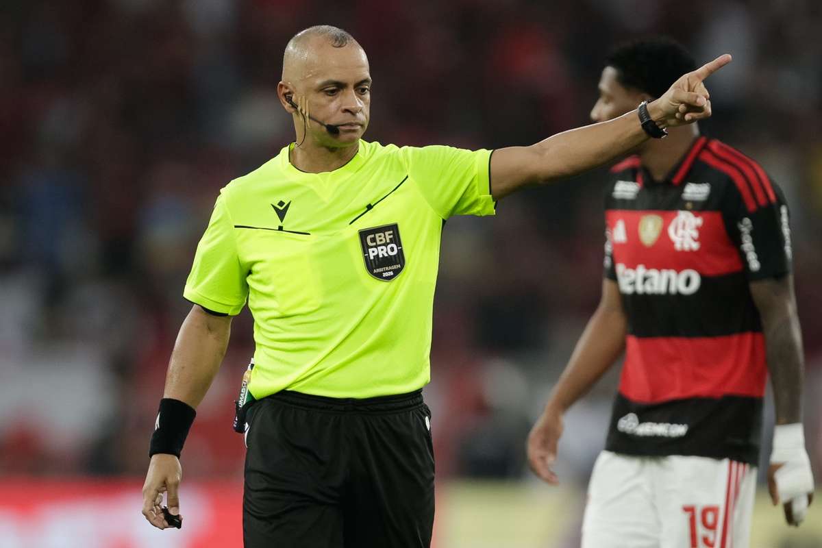 WM-Eröffnungsspiel von Brasilianer Sampaio gepfiffen, erste Partien angesetzt