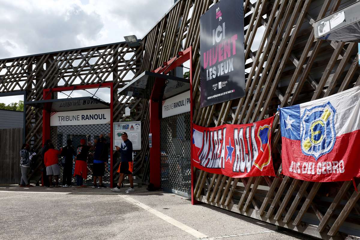 DR Congo defeated by Chile after Ebola outbreak prompts venue switch