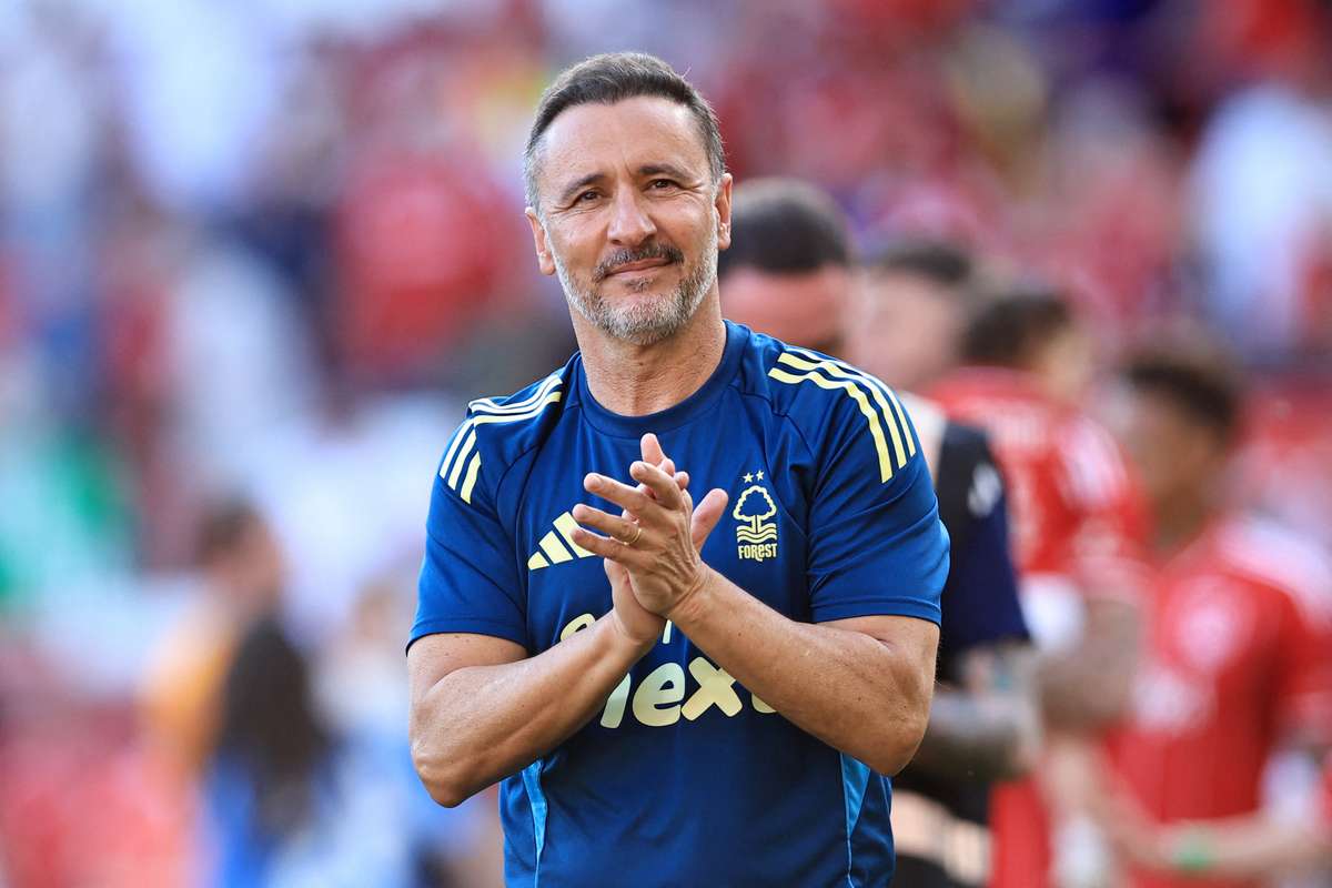 Vítor Pereira hesita entre renovar com o Nottingham Forest ou regressar à Arábia Saudita