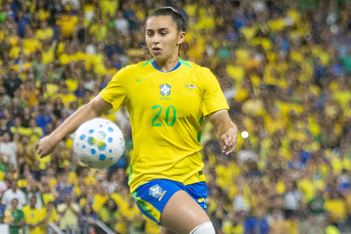 Seleção Nacional Feminina sofre derrota frente aos EUA no Castelão e quebra série sem perder