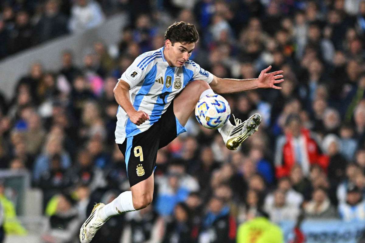 Barselona i dalje želi Hulijana Alvareza iz Atletika posle neuspele akcije Real Madrida