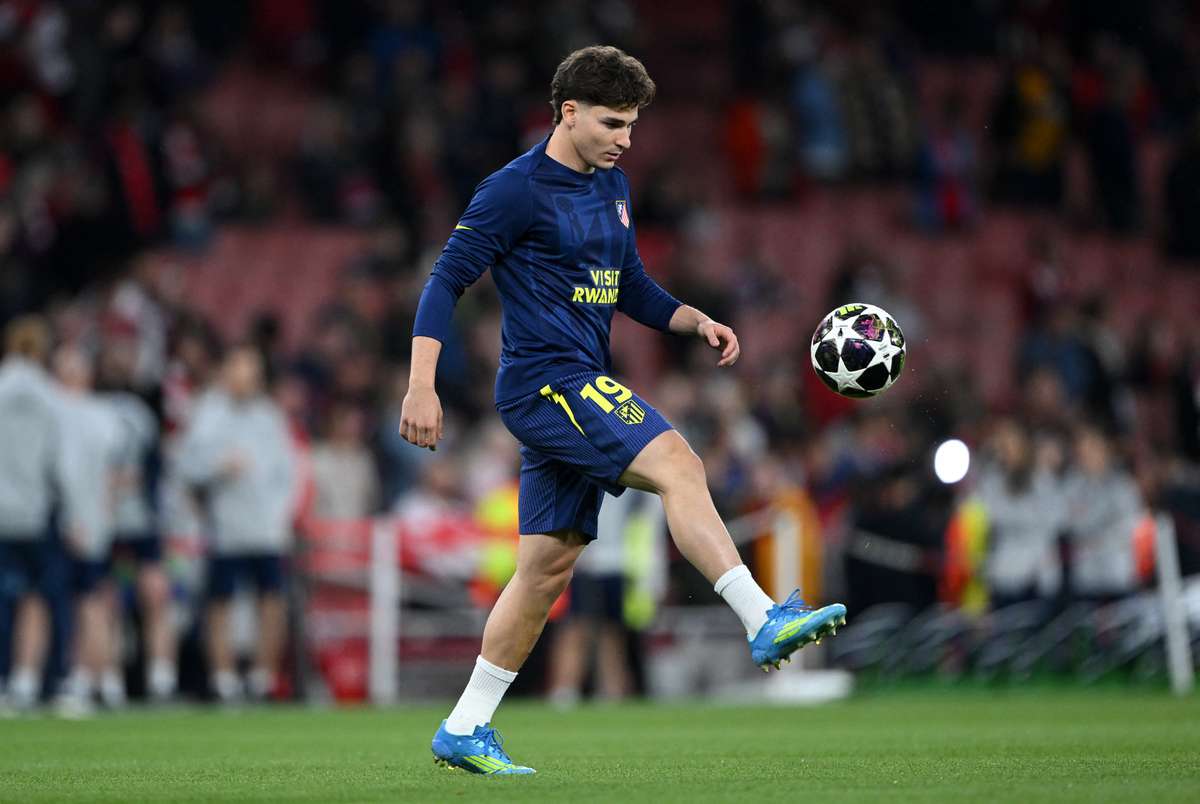 Julián Álvarez no centro do mercado: Atlético responde ao Real Madrid e ao Barcelona com sarcasmo