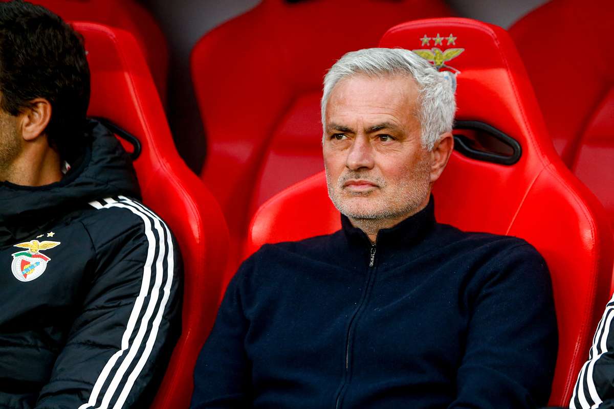 Mourinho deixa o Benfica com palavras de gratidão: 'Foi uma honra e um privilégio'