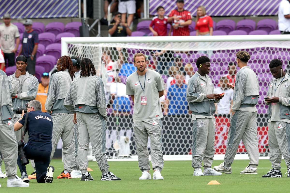 Schweres Unwetter verzögert Englands Testspiel gegen Costa Rica
