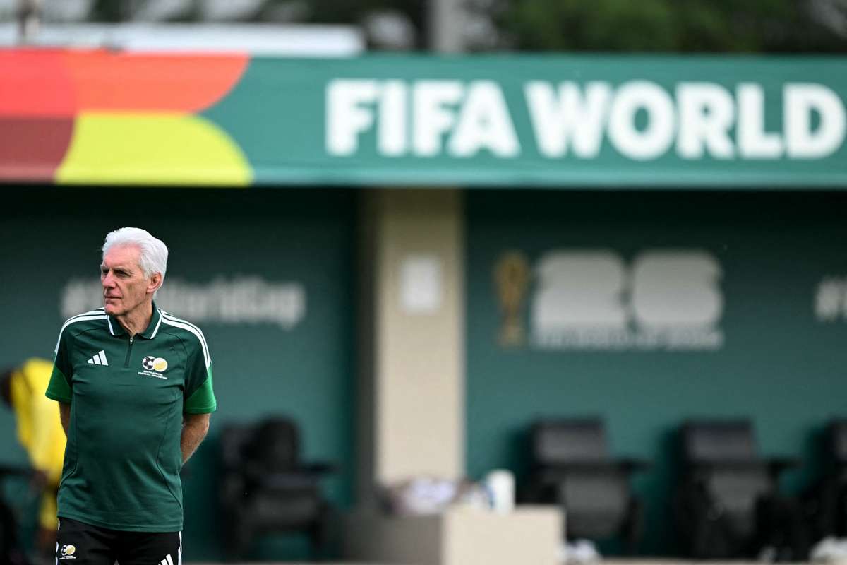 Hugo Broos svela la strategia per battere il Messico e la curiosa statistica dei padroni di casa ai Mondiali