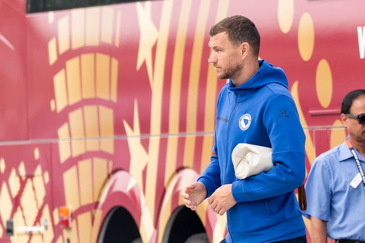 Mundial de 2026: "Todos nós temos um fim" - última missão para Edin Dzeko?