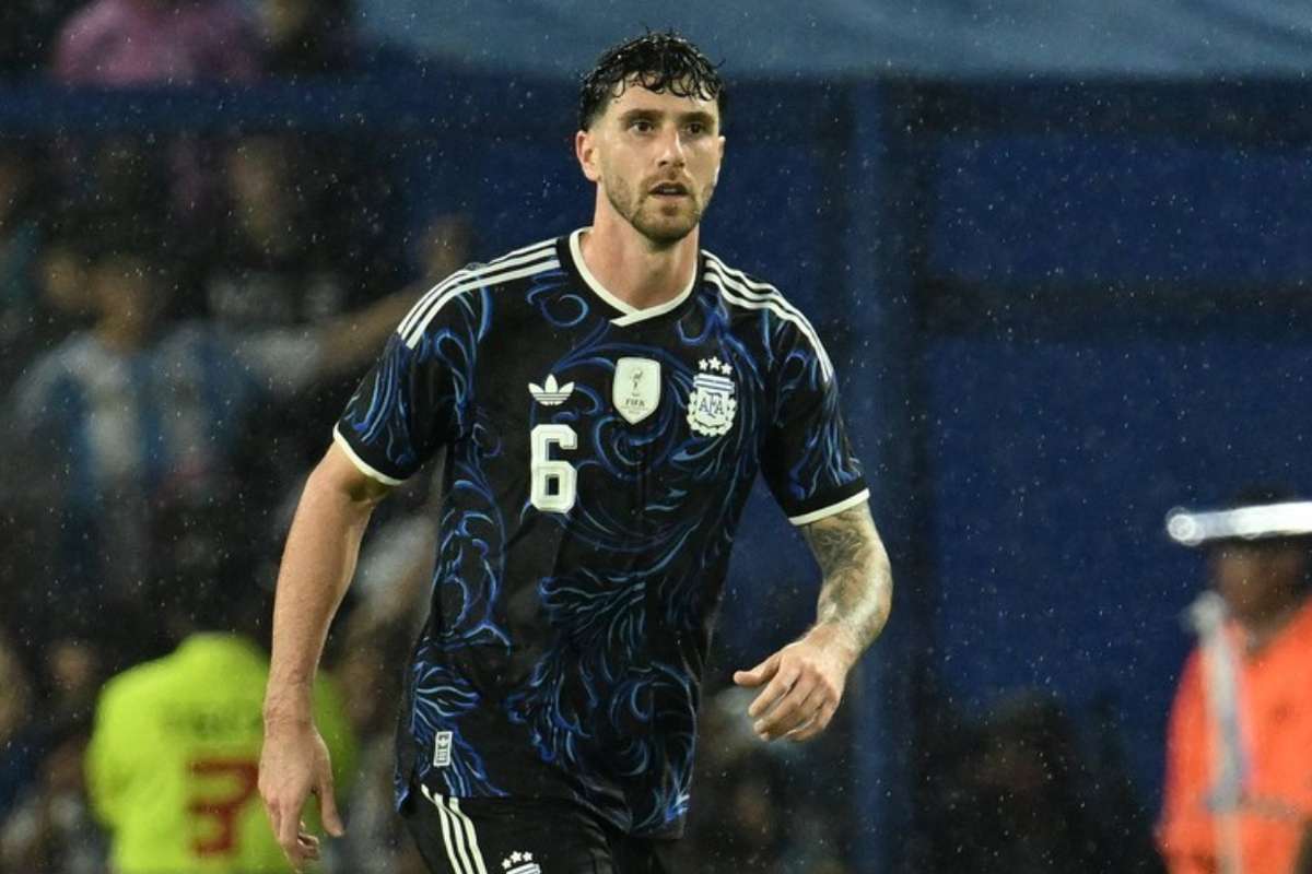 Argentina chama Marcos Senesi para o Mundial depois de lesão de Balerdi