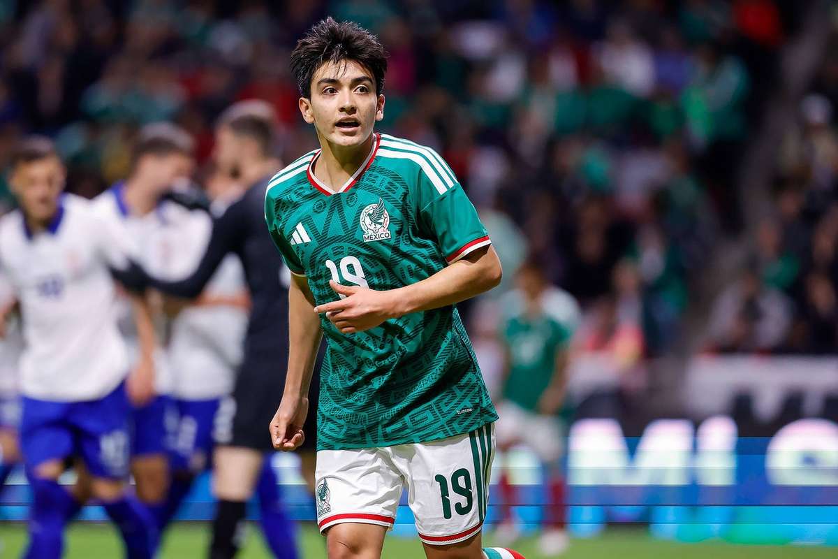 Gilberto Mora est désormais le plus jeune footballeur mexicain à disputer un Mondial