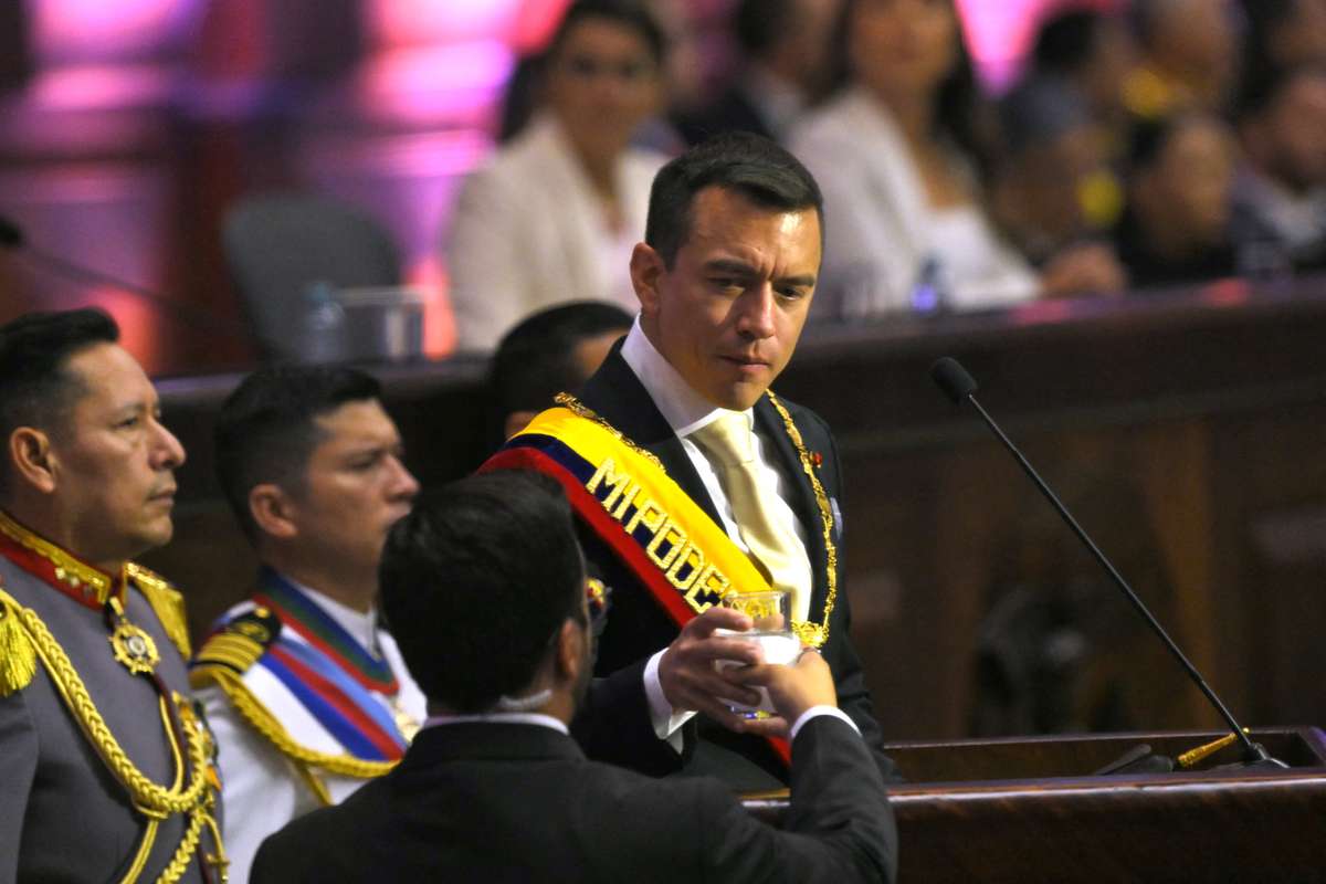 Noboa anuncia una rebaja en el precio de la cerveza con motivo del Mundial de fútbol