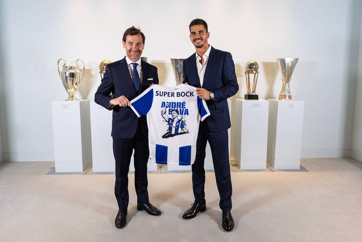 André Silva está de volta ao FC Porto e é o segundo reforço oficial do clube.