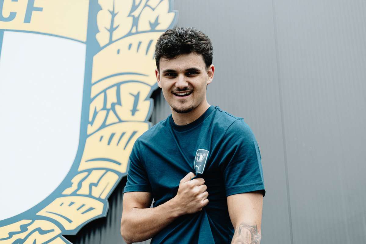 Confirmado: Leny Meyer, antigo jogador do Estugarda, ruma ao Famalicão