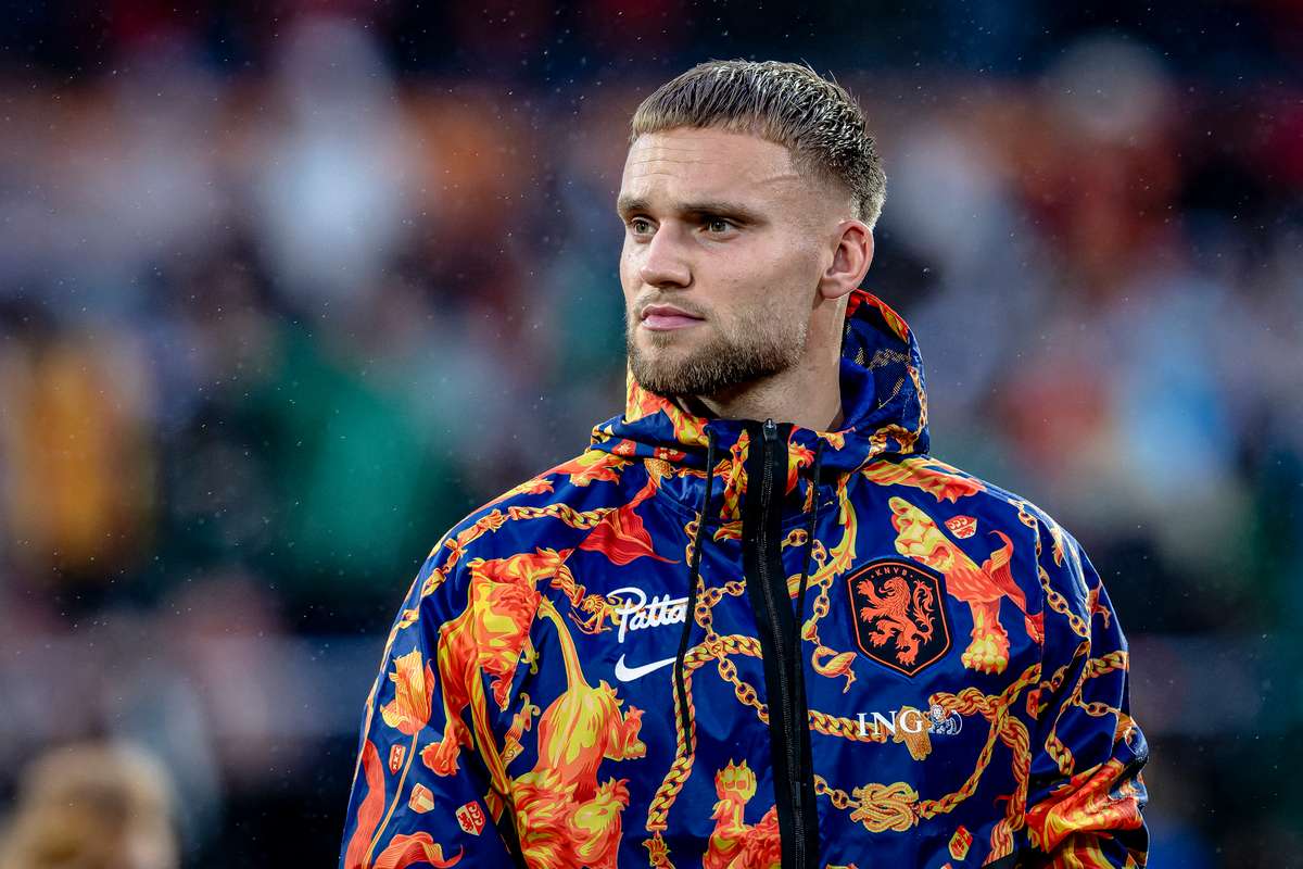 Netherlands receive boost as Bart Verbruggen returns to group training after hip injury