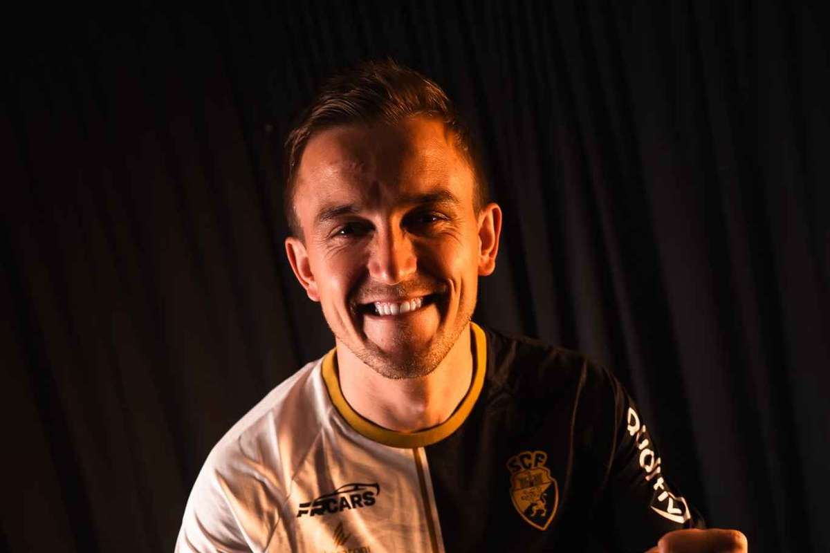 Oficial: Nermin Zolotic regressa a Portugal e reforça a defesa do Farense