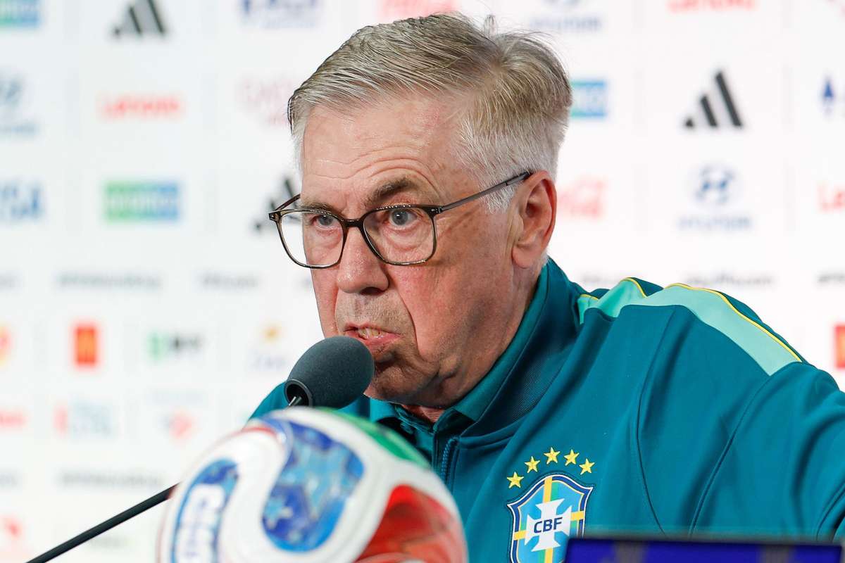 Ancelotti justifica Éderson no lugar de Wesley: "Ibañez e Danilo deram-nos confiança"
