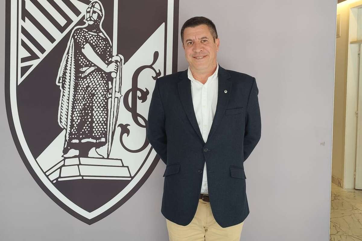 Júlio Vieira de Castro almeja um Vitória SC “muito mais certeiro no mercado de contratações”