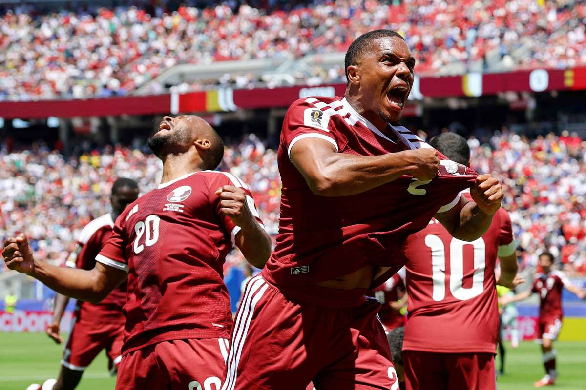 Catar arranca empate à Suíça nos descontos e conquista ponto histórico no Mundial