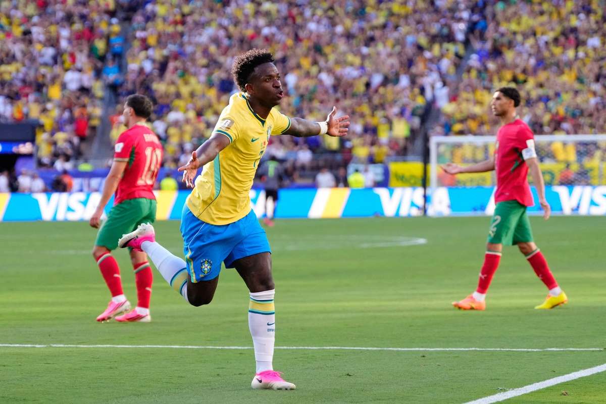 Vinicius incanta con un gol da urlo, Brasile e Marocco si dividono la posta in apertura
