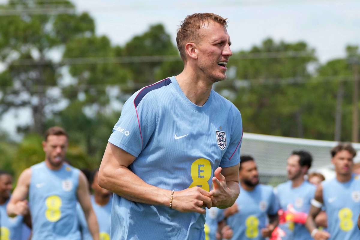 Mundial-2026: Dan Burn descreve processo "um tanto surreal" antes da estreia