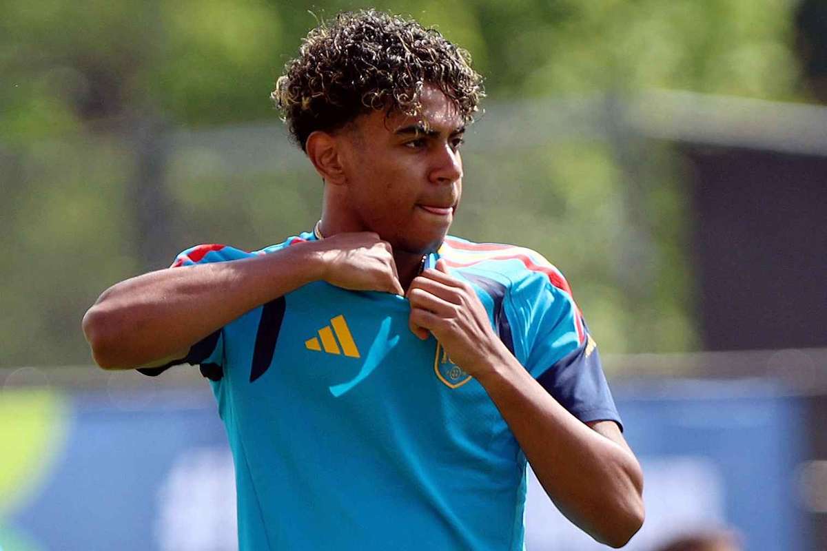 Selecionador de Espanha afasta Lamine Yamal do onze inicial na estreia do Mundial