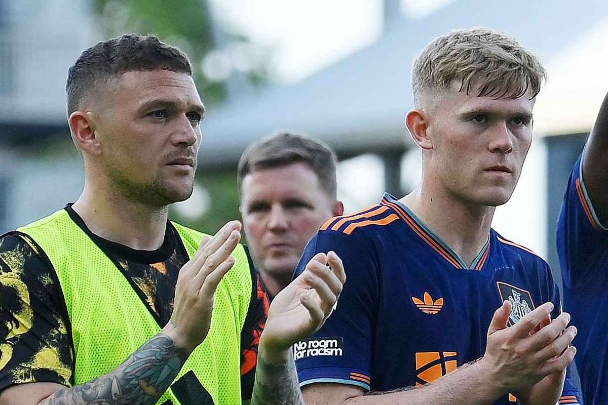 Zdroje Flashscore: Objevuje se náznak ceny za Lewise Halla, zatímco United sledují přestup Cucurelly