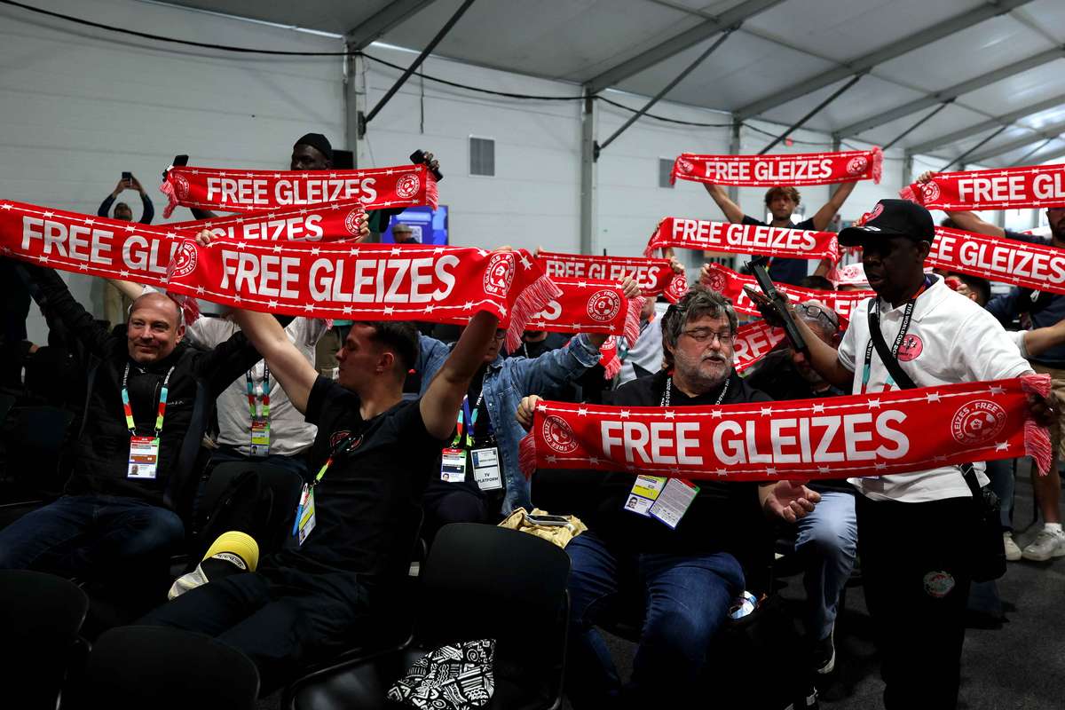 Christophe Gleizes "devrait être ici" avec les journalistes sportifs, affirment ses parents