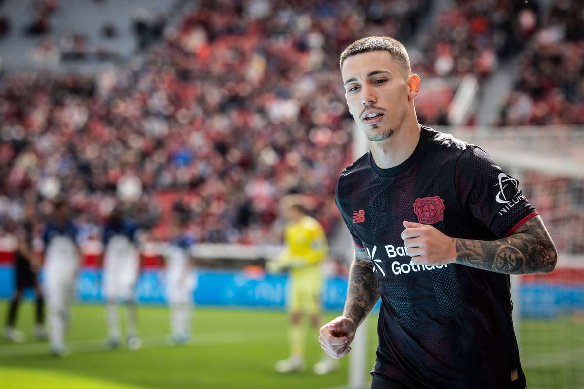 Martínez startet bei Bayer Leverkusen mit begehrtem Grimaldo