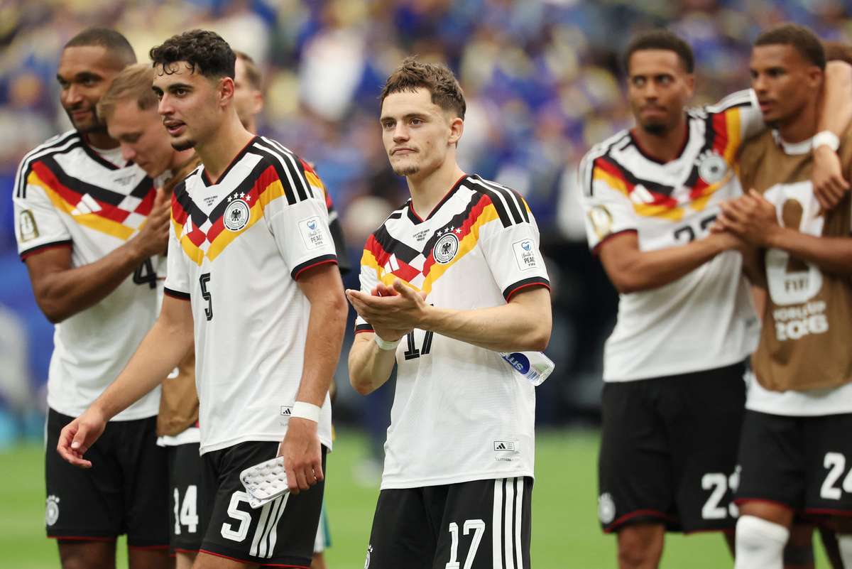 Deutschland steht nach Patzer Spaniens sicher im Achtelfinale
