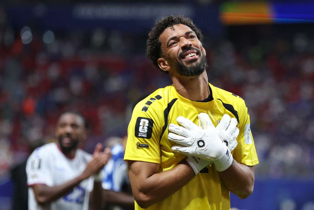 Who is Vozinha, the Cape Verde goalkeeper who single handedly stopped Spain?