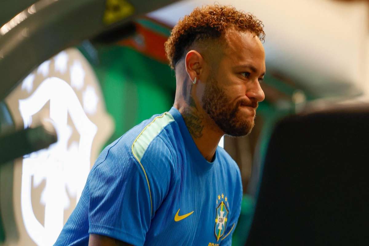 Neymar realiza novos exames e fica de fora do treino do Brasil