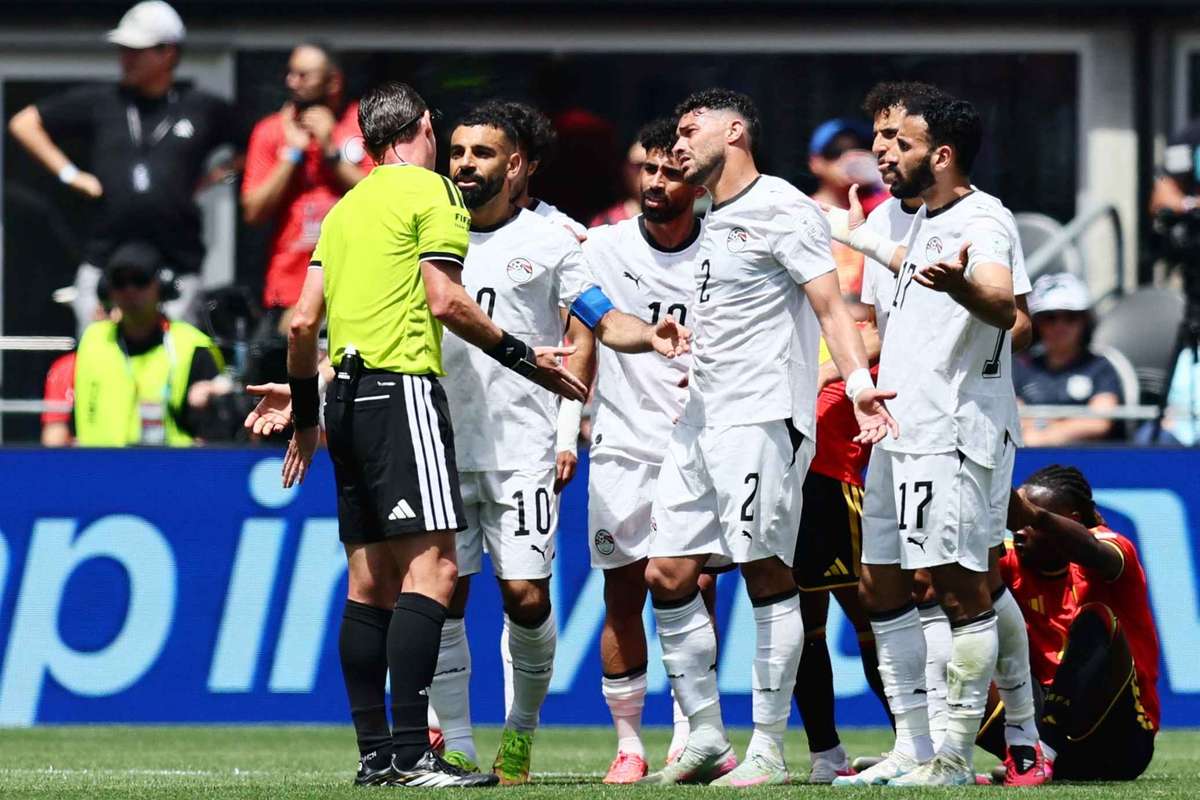 L'attesa per la vittoria ai Mondiali continua per l'Egitto, Salah contribuisce in un nuovo ruolo