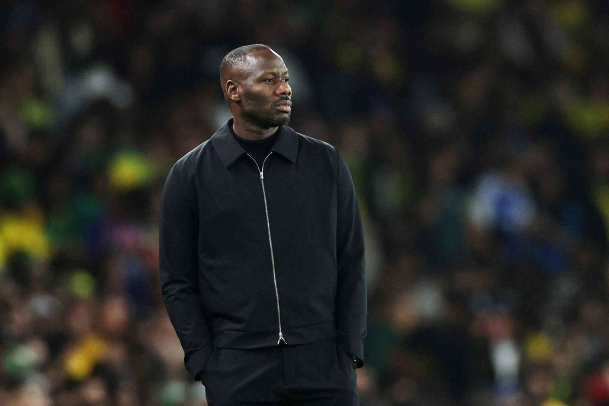Pape Thiaw, selecionador do Senegal: "Não seria de estranhar se vencêssemos a França"