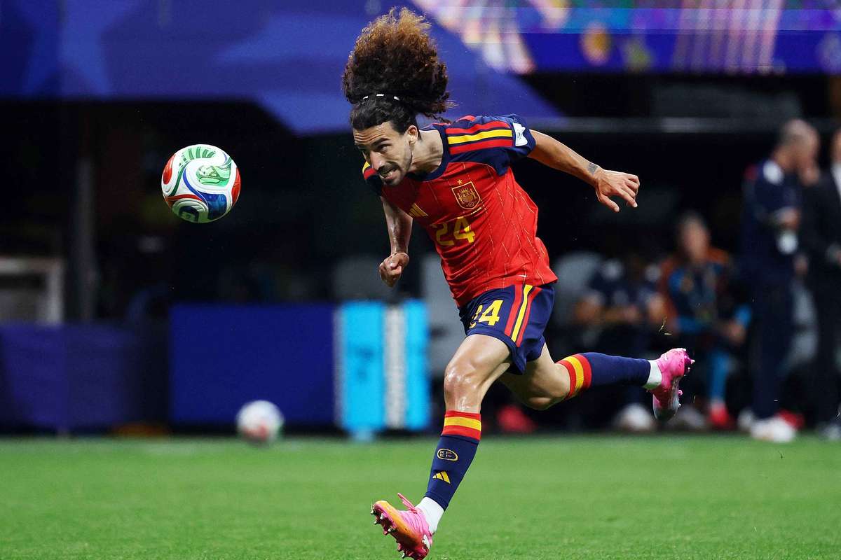 Cucurella no Real Madrid para solucionar velho dilema na lateral esquerda