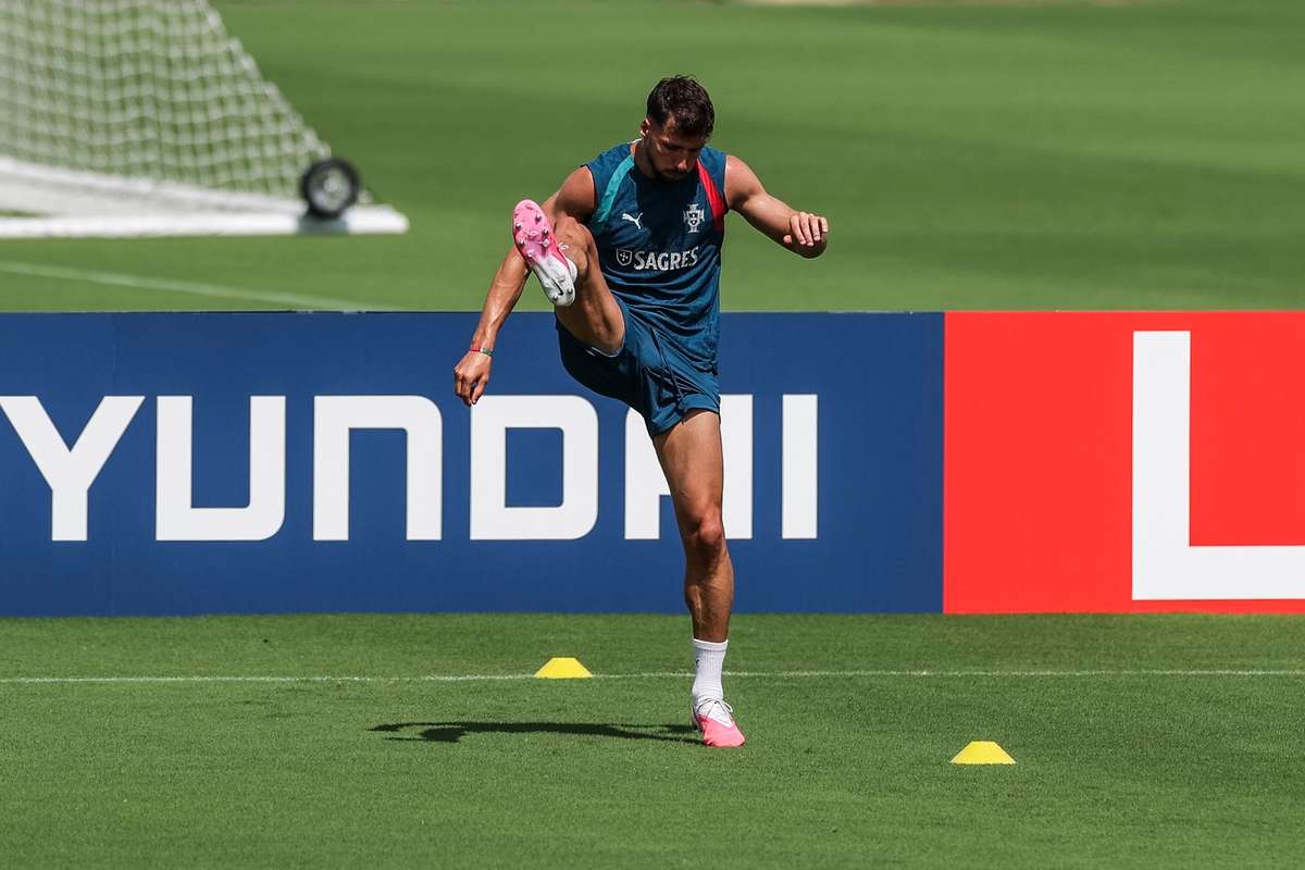 Mundial 2026: Rúben Dias ainda afastado no último treino de Portugal antes da estreia
