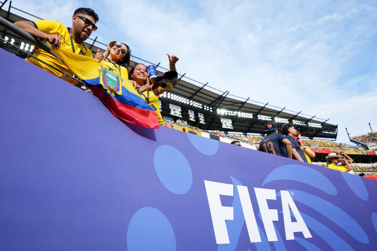 Diário do Mundial: Onde foi parar o Padrão FIFA no Campeonato do Mundo da América do Norte?