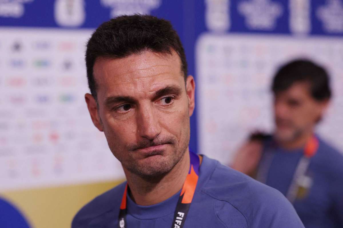 Scaloni vuelve a rendirse ante Messi: "Será el mejor mientras él quiera"