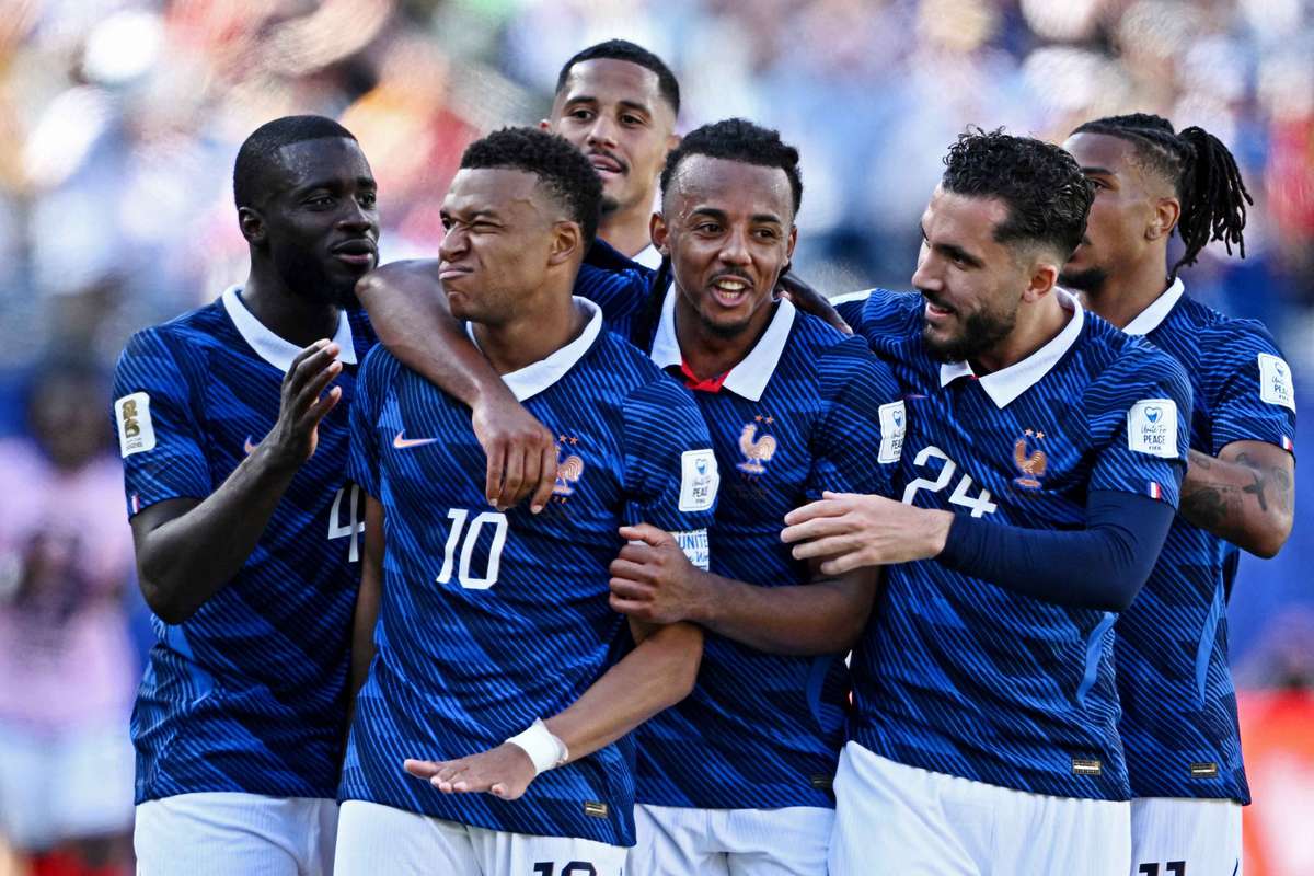 Mundial 2026: Saliba acredita que Mbappé "tem tudo" para bater o recorde de golos da prova