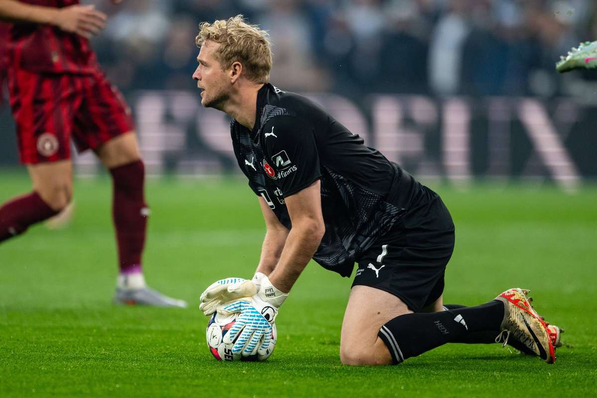 Experienced Danish international goalkeeper brings down curtain on impressive career