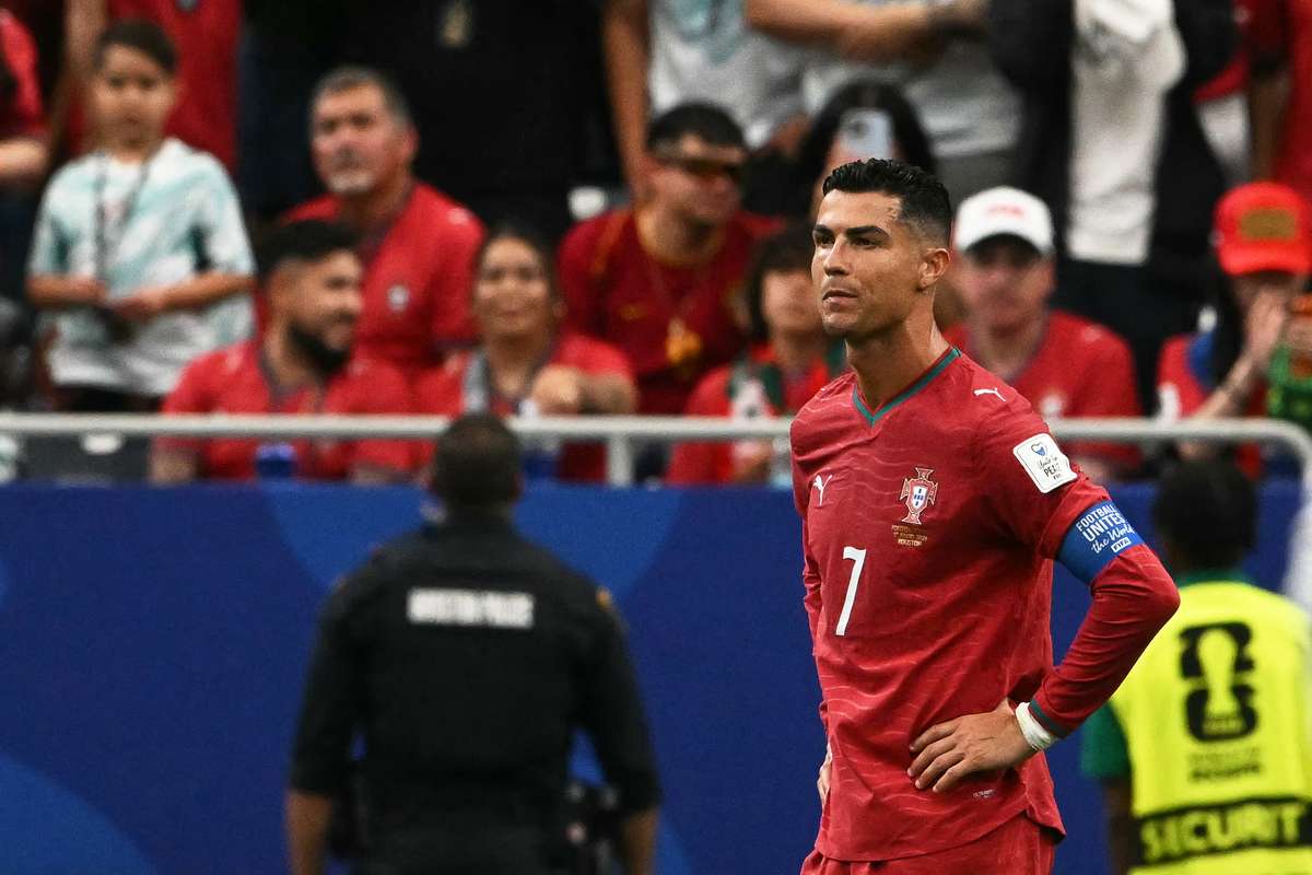 "Team muss treffen - nicht Du": Thierry Henry wirft CR7 Egoismus vor