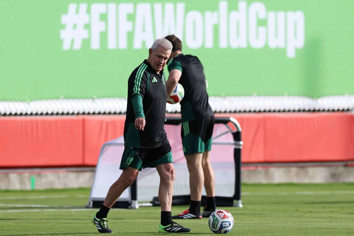 Mundial-2026: Aguirre, selecionador do México, a favor das pausas de hidratação