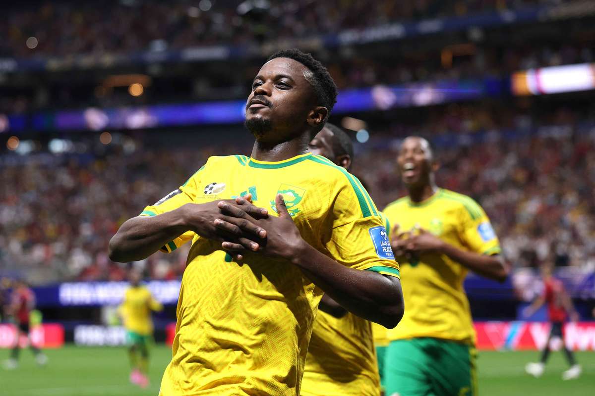 Mofokeng, Mokoena on South Africa's draw with Czechs that keeps World Cup hopes alive