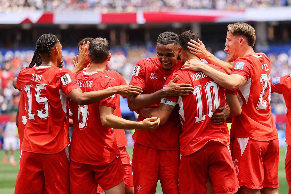 Suíça iguala sua maior vitória em Copas do Mundo com goleada sobre Bósnia