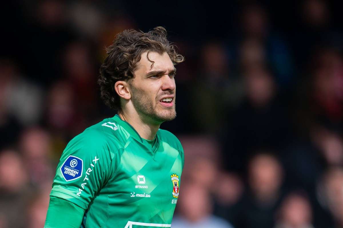 Go Ahead Eagles sell KNVB Beker hero Jari De Busser to AZ