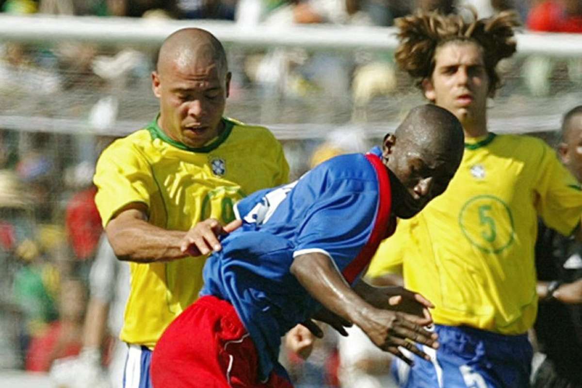 O jogo que parou uma guerra: Brasil e Haiti se reencontram na Copa do Mundo