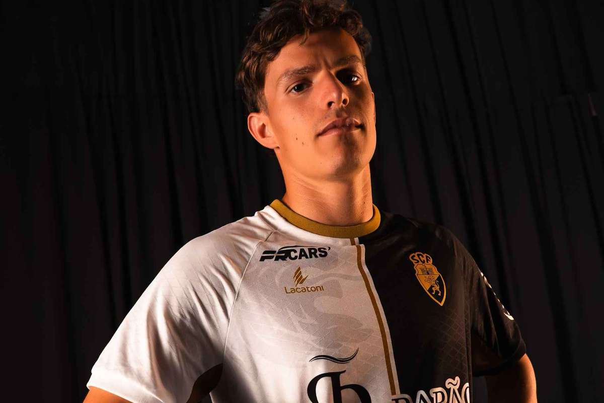 Oficial: João Resende é reforço do Farense