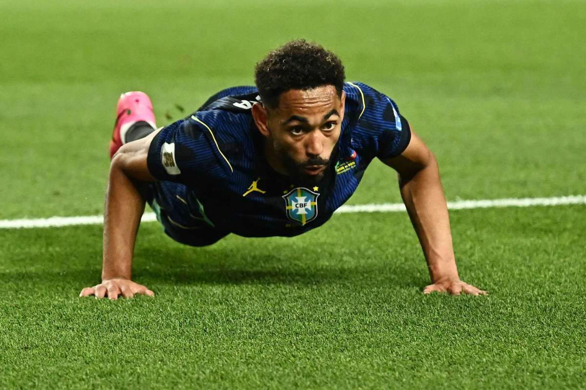Matheus Cunha faz 2 e pede passagem para se firmar no time titular de Ancelotti