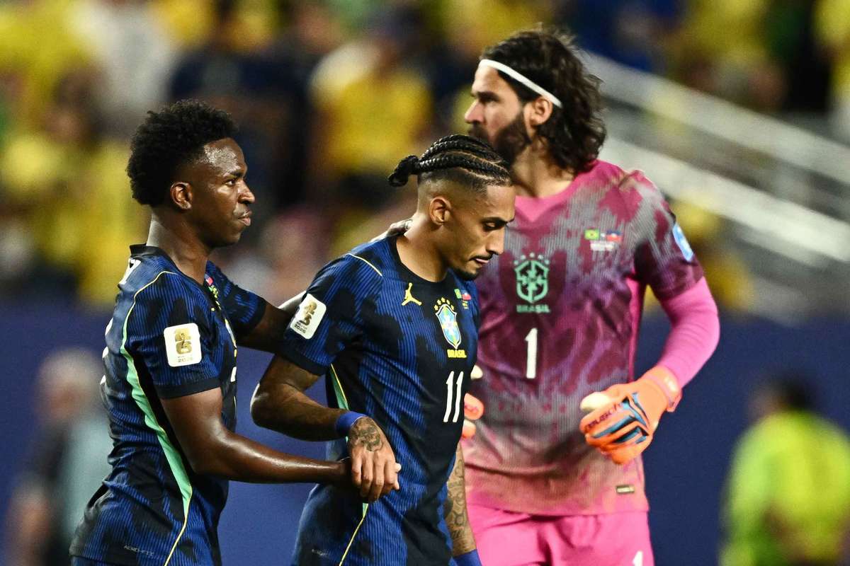 Raphinha sufre una lesión en el primer tiempo ante Haití y es reemplazado por Rayan