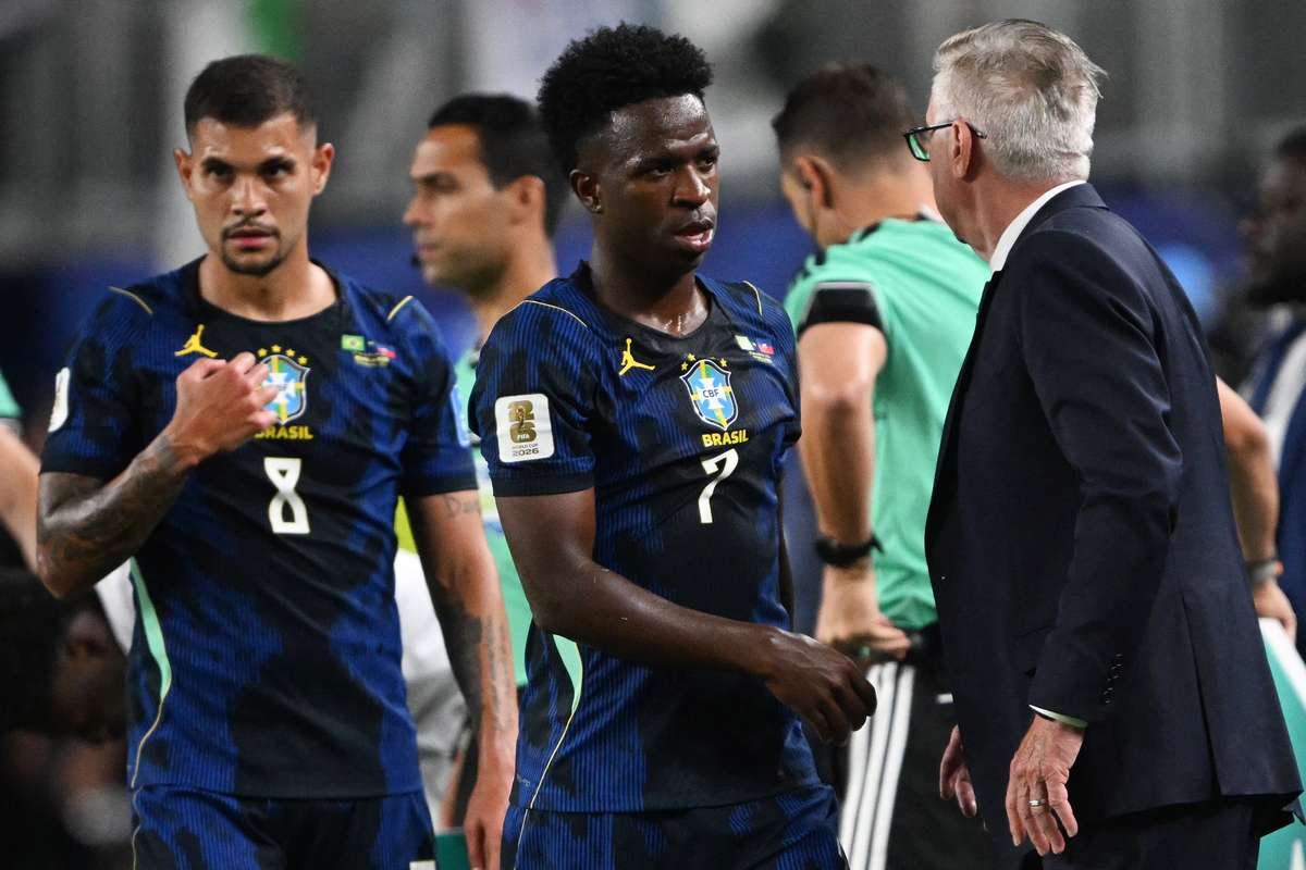 Vinicius Júnior após mudança tática e golo na vitória do Brasil: "Tenho que escutar mais o mister"