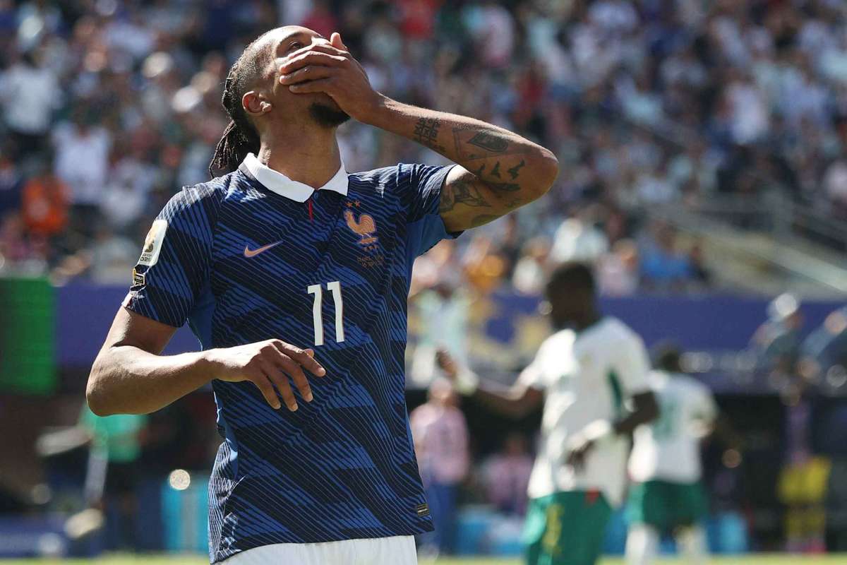 Real Madrid nega ter feito qualquer contacto por Michael Olise